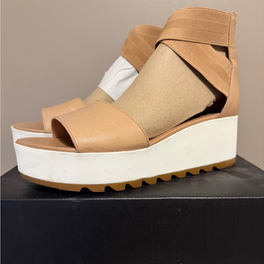 SOREL Women’s Cameron Flatform Ankle Strap, Honest Beige, Size 10